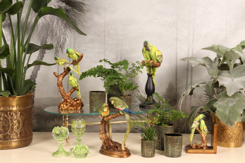 Fig. papegaai resin 37 cm